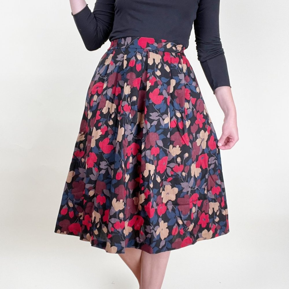 Vintage Liberty of London Dark Floral Print Pleated High Rise Midi Skirt Preppy - Picture 2 of 10